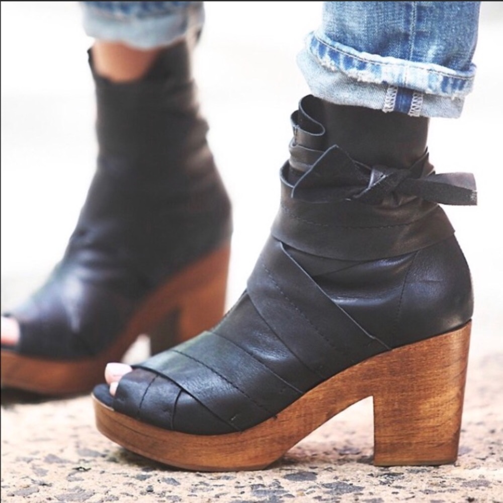 ISO Free People Spire Wrap Clogs